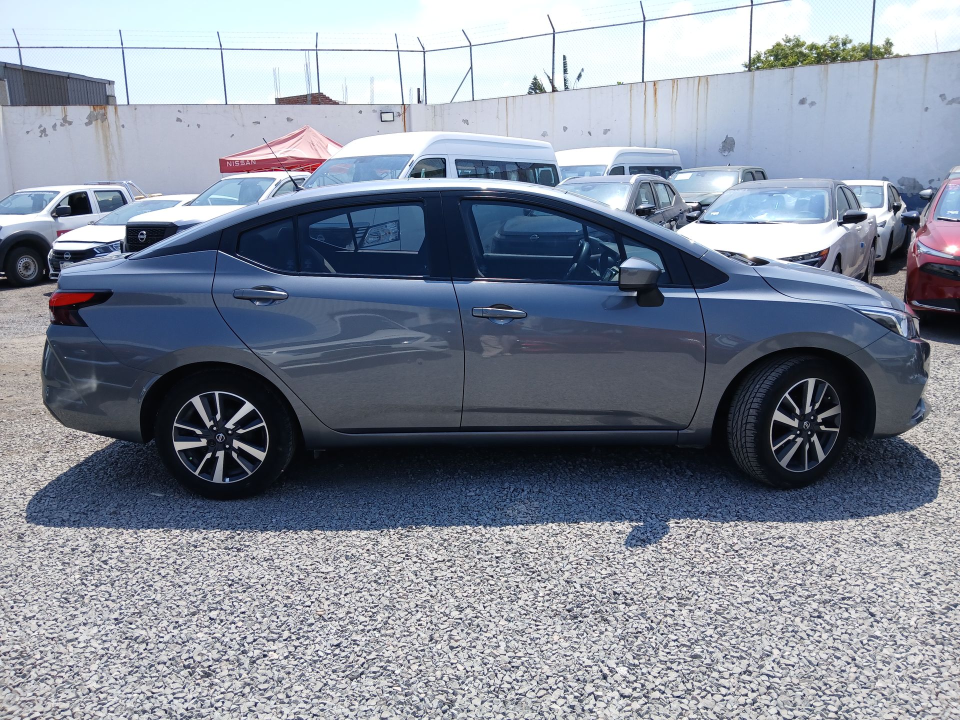 2022 Nissan VERSA ADVANCE MT 22