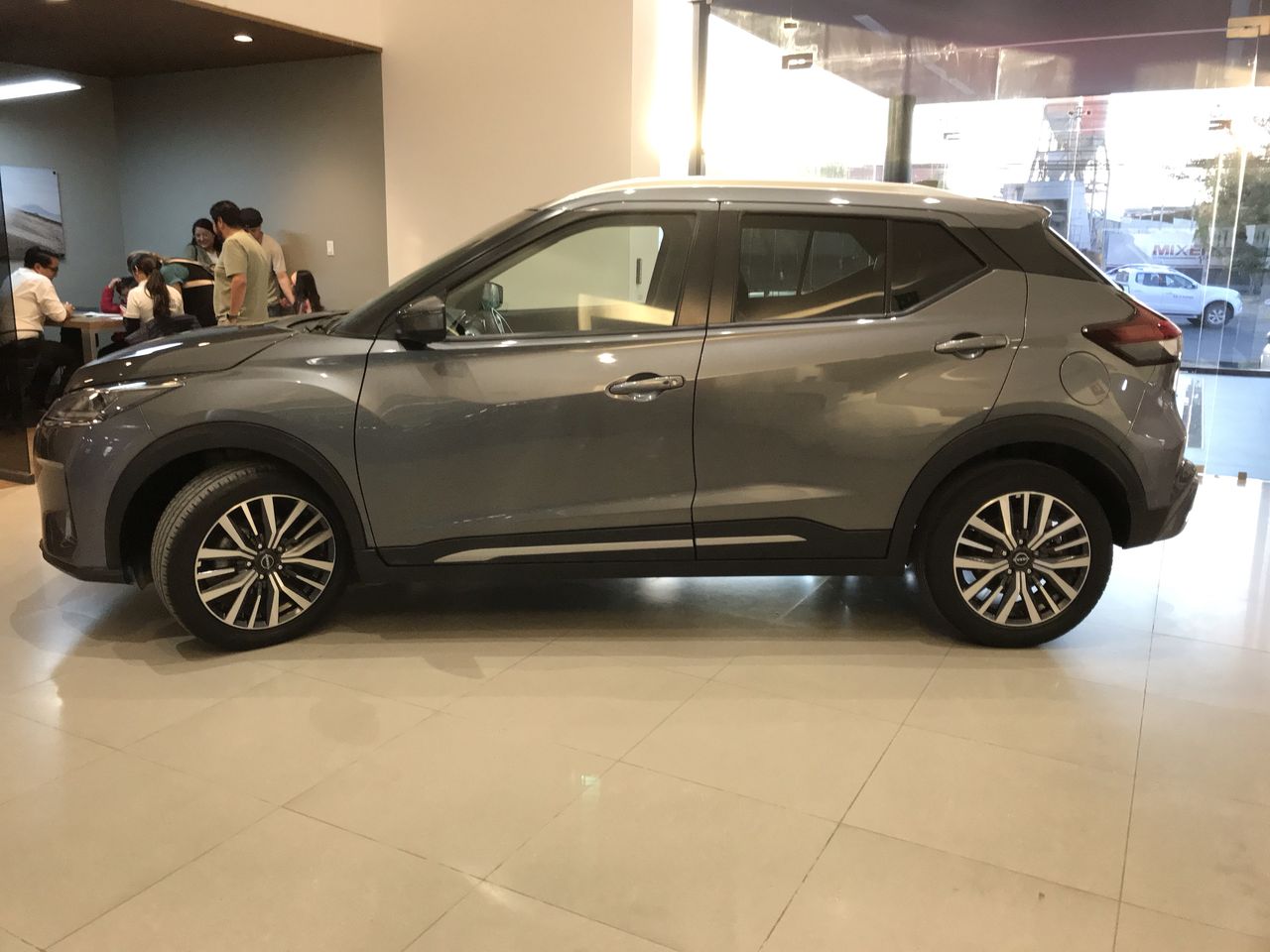 2023 Nissan KICKS PLATINUM 1.6 LTS CVT 23