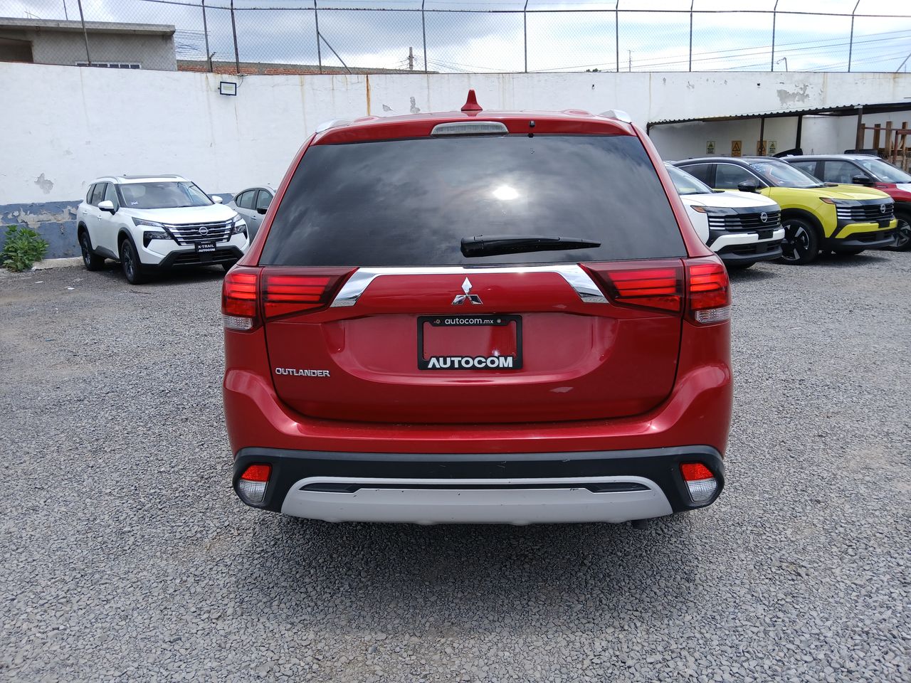 2019 Mitsubishi OUTLANDER ES