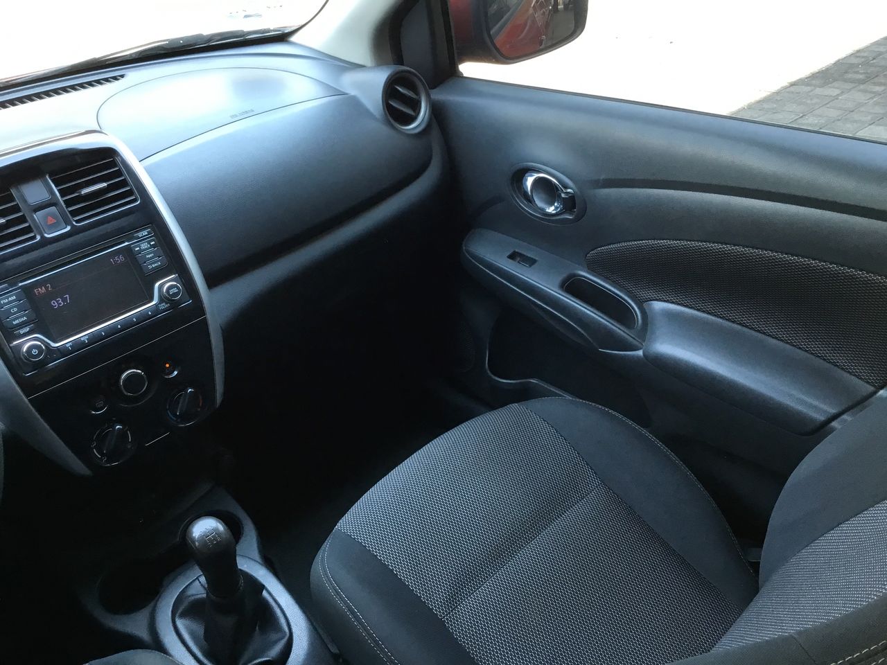 2017 Nissan VERSA ADVANCE MT 21