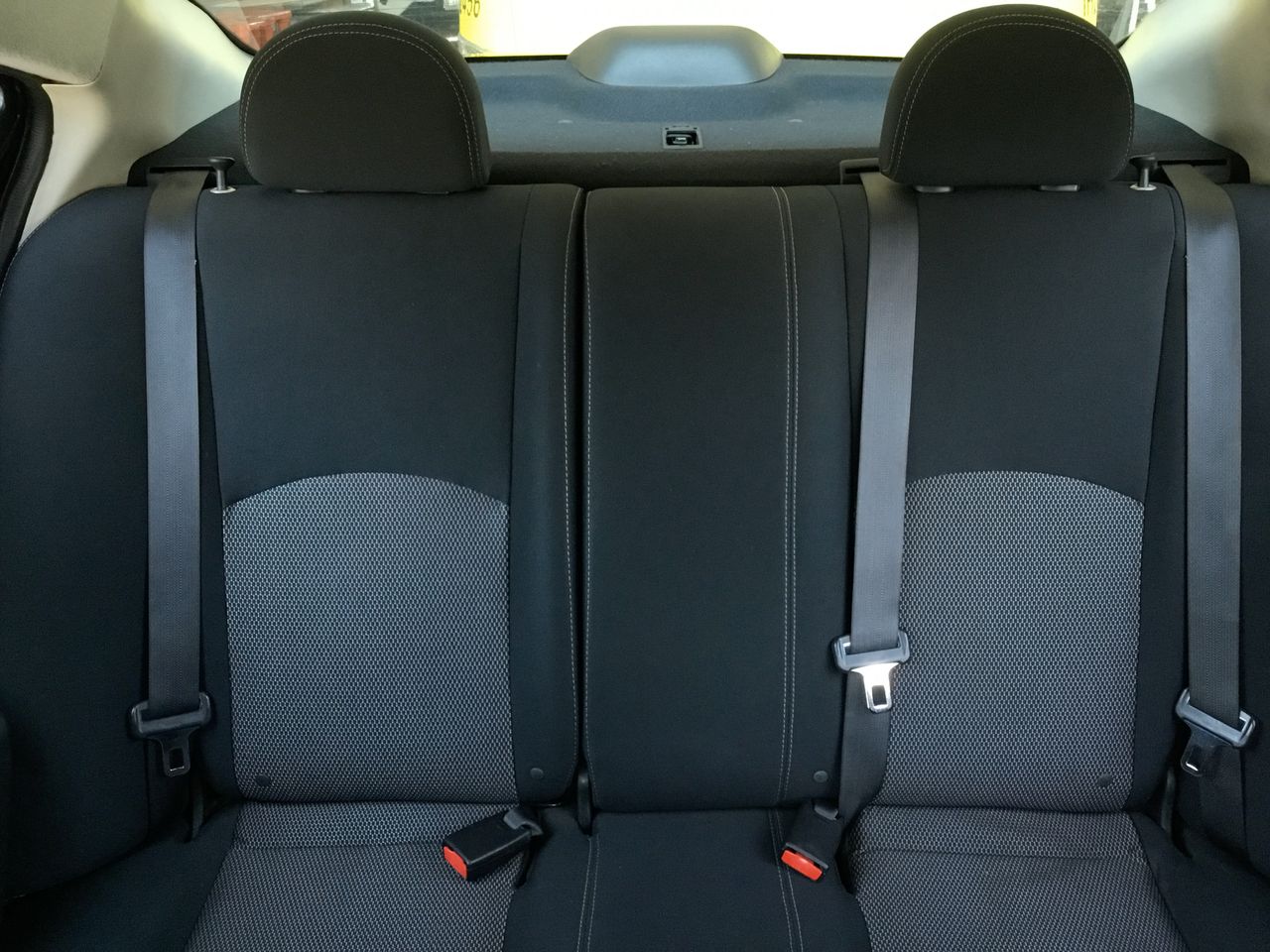 2017 Nissan VERSA ADVANCE MT 21