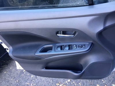 2023 Nissan VERSA ADVANCE MT 23