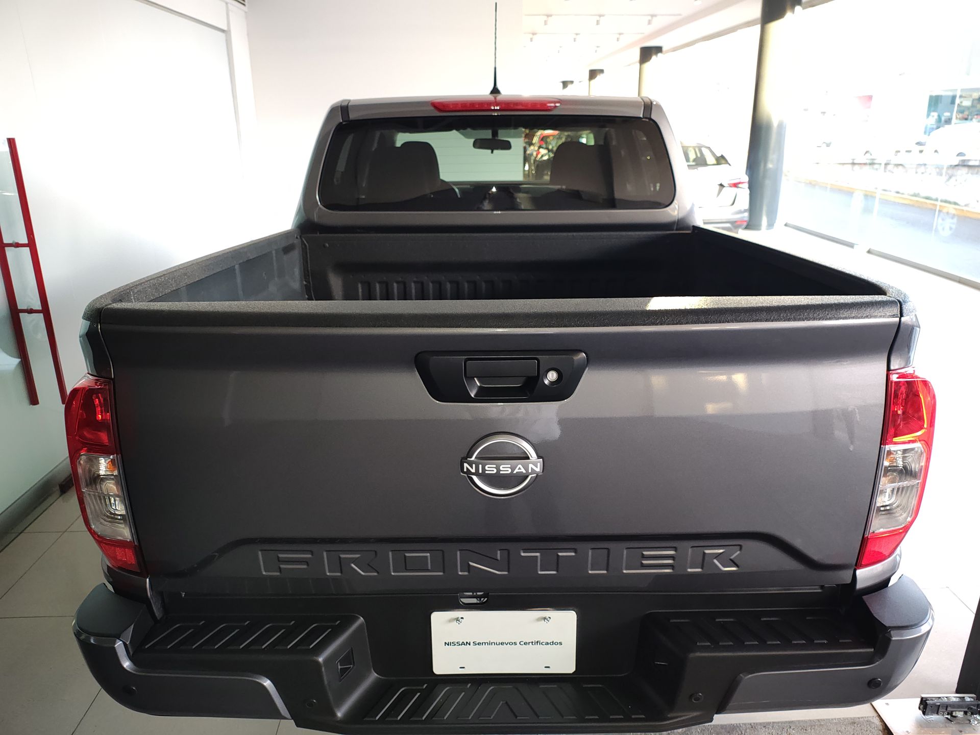 2024 Nissan FRONTIER FRONTIER XE TM 24