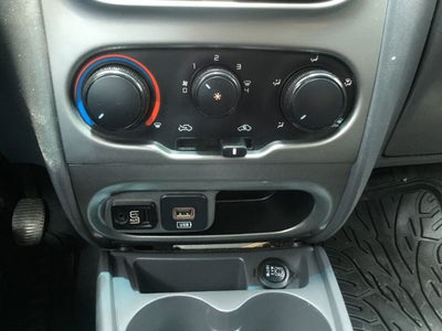 2019 RAM 700 SLT REGULAR CAB