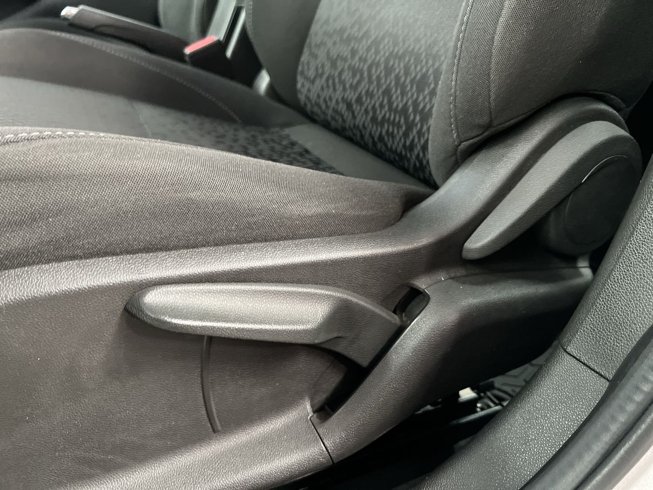 2022 Chevrolet ONIX LT D
