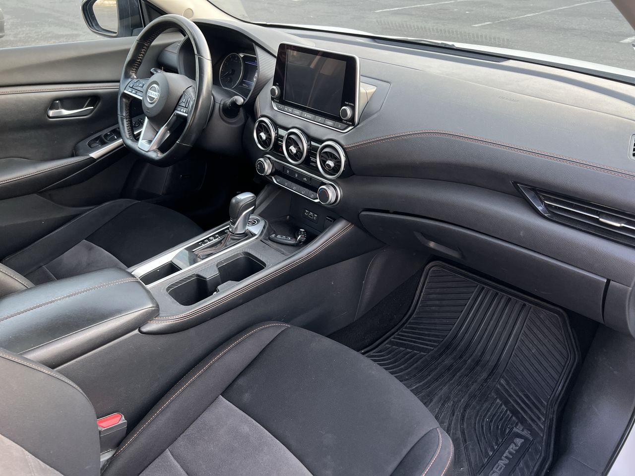 2021 Nissan SENTRA SR BITONO CVT 21