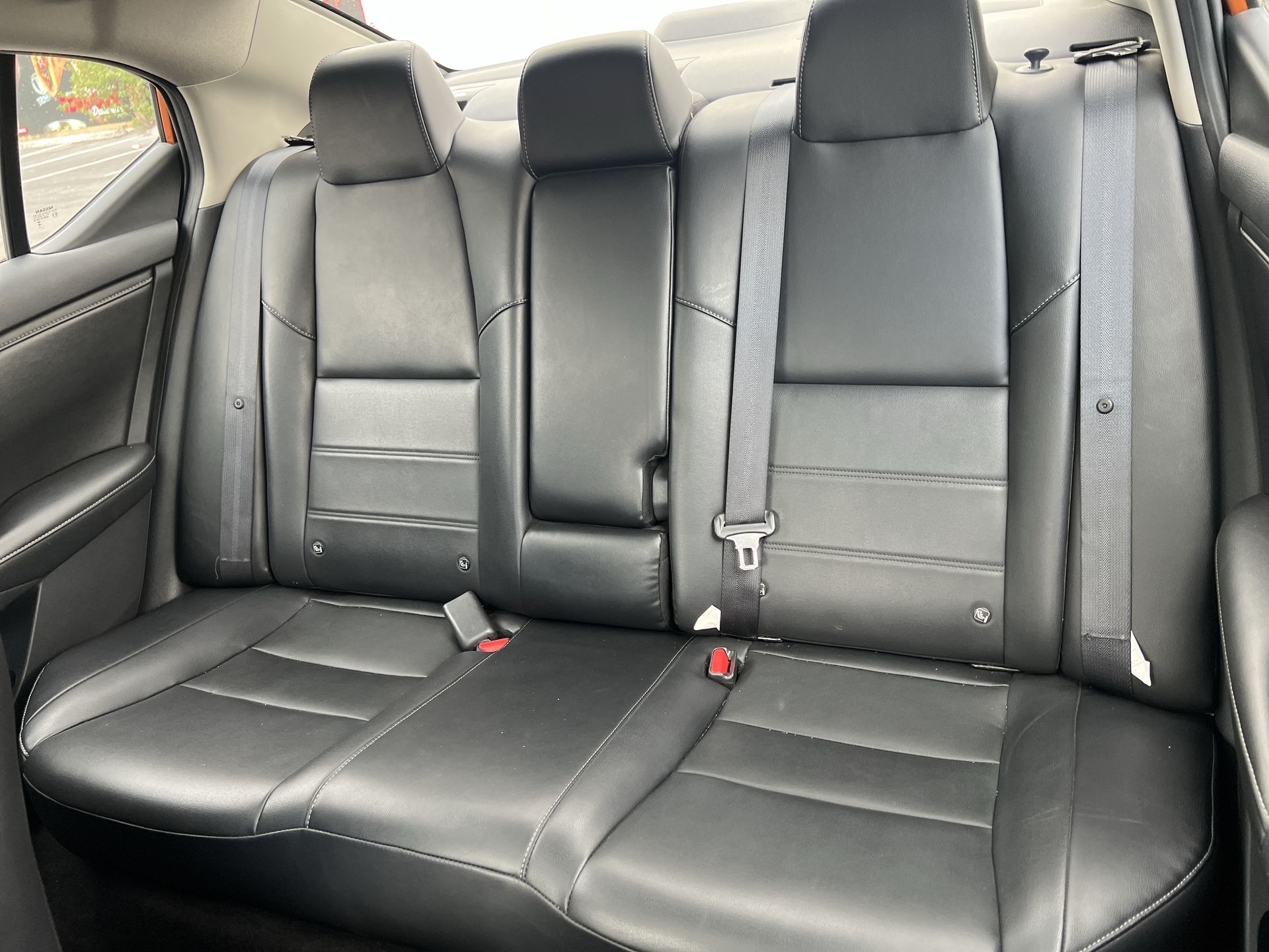 2025 Nissan SENTRA SR PLATINUM BITONO CVT 25