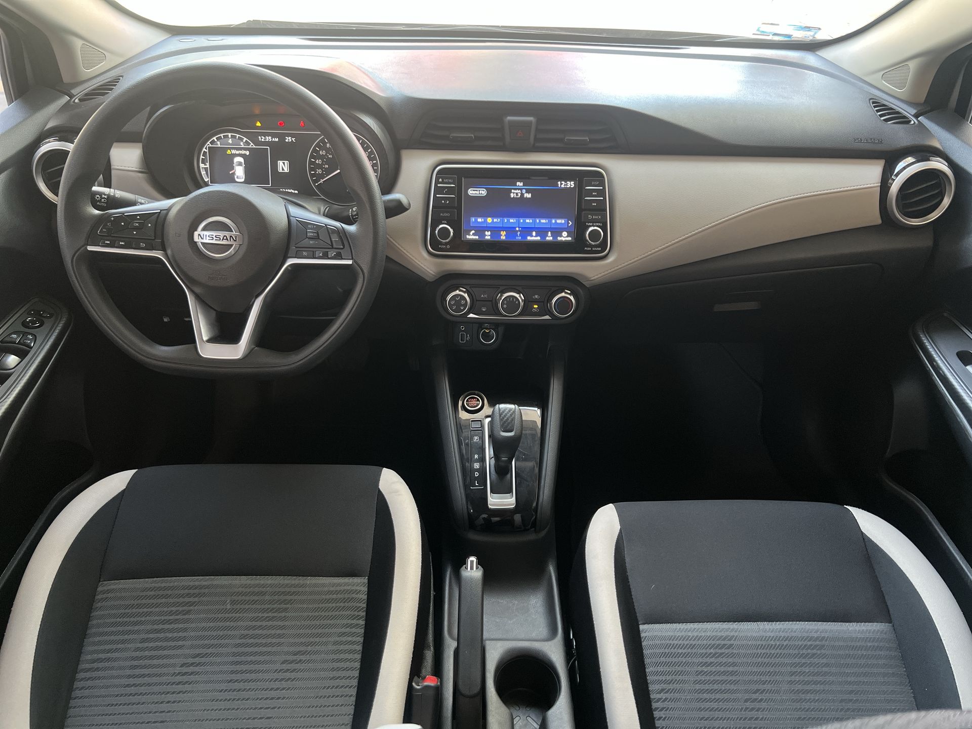 2022 Nissan VERSA ADVANCE CVT 22