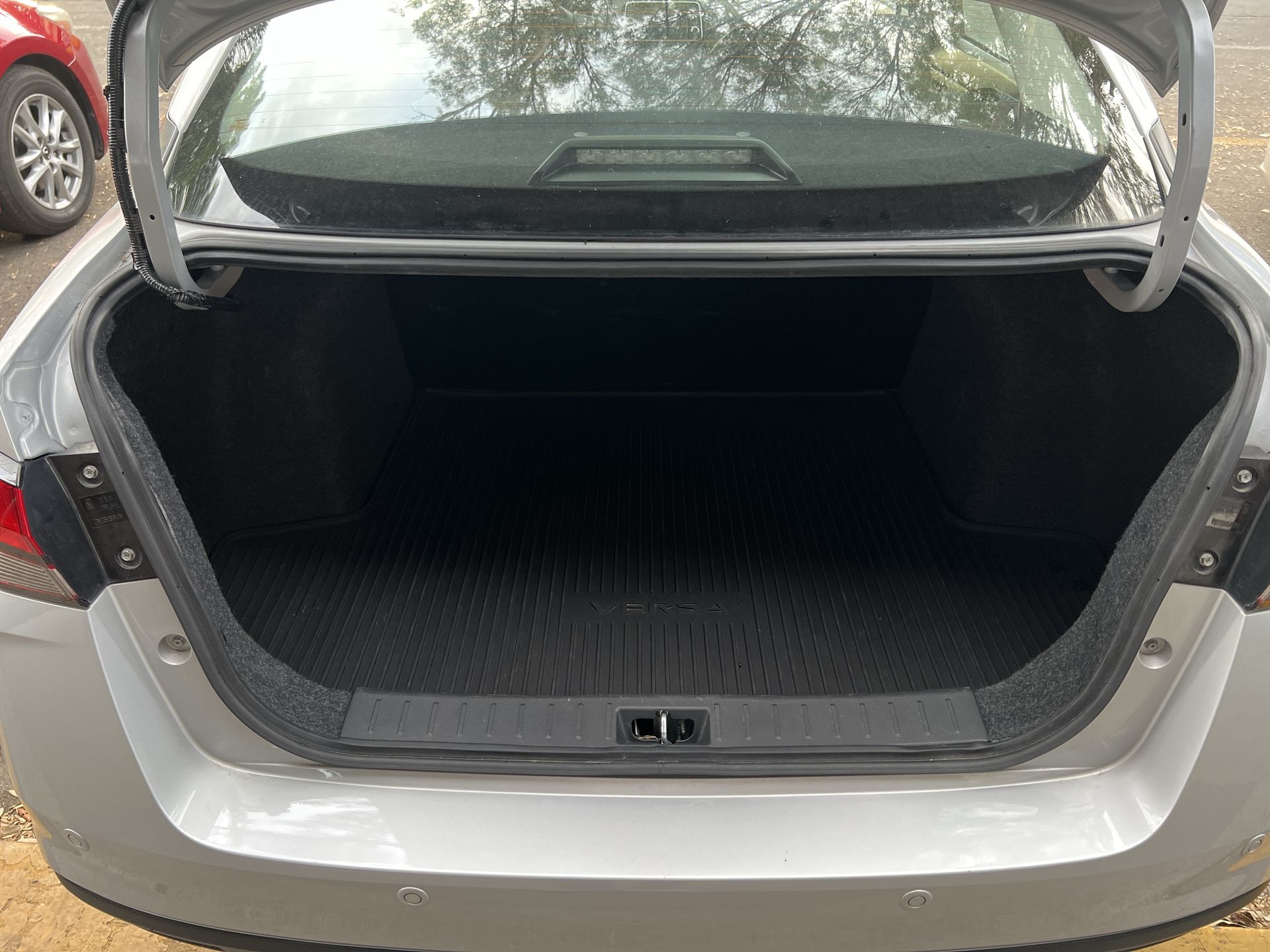 2024 Nissan VERSA SENSE MT 24