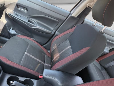 2025 Nissan VERSA SR CVT 25
