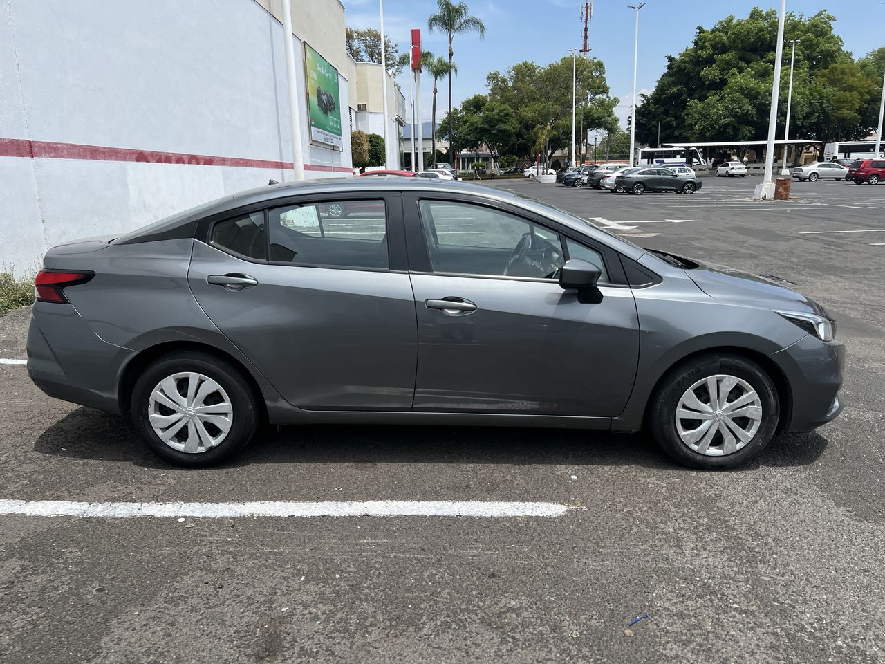 2021 Nissan VERSA SENSE CVT 21