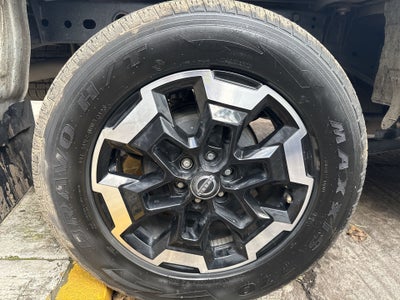 2023 Nissan FRONTIER PLATINUM LE TA 23