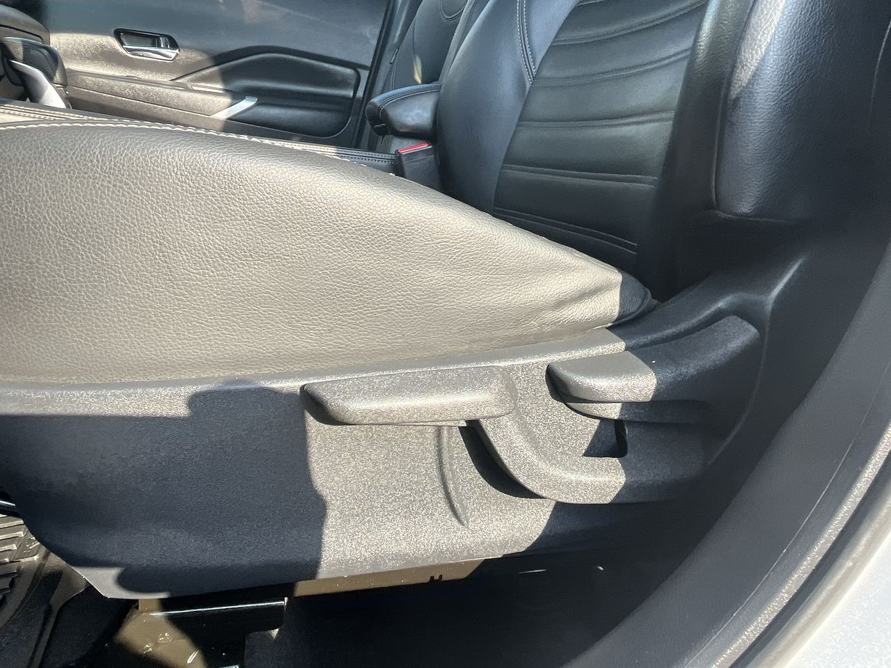 2022 Nissan KICKS EXCLUSIVE 1.6 LTS CVT 22