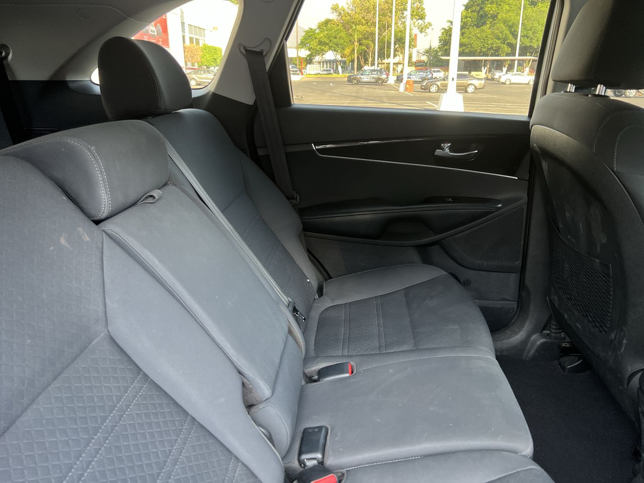 2019 Kia SORENTO 2.4L LX T/A - 7P