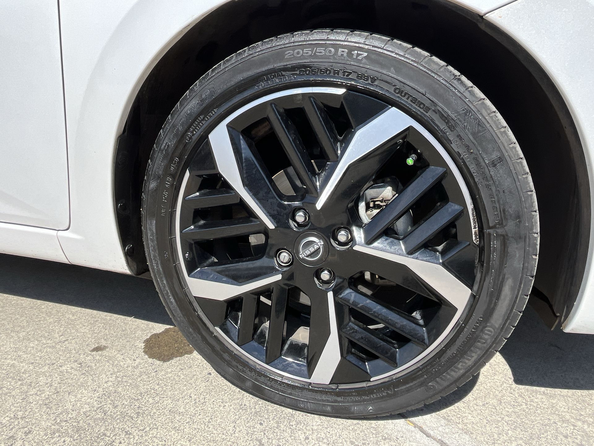 2023 Nissan VERSA SR CVT 23