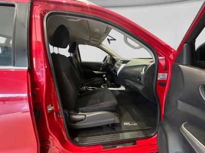 2018 Nissan FRONTIER LE TM AC