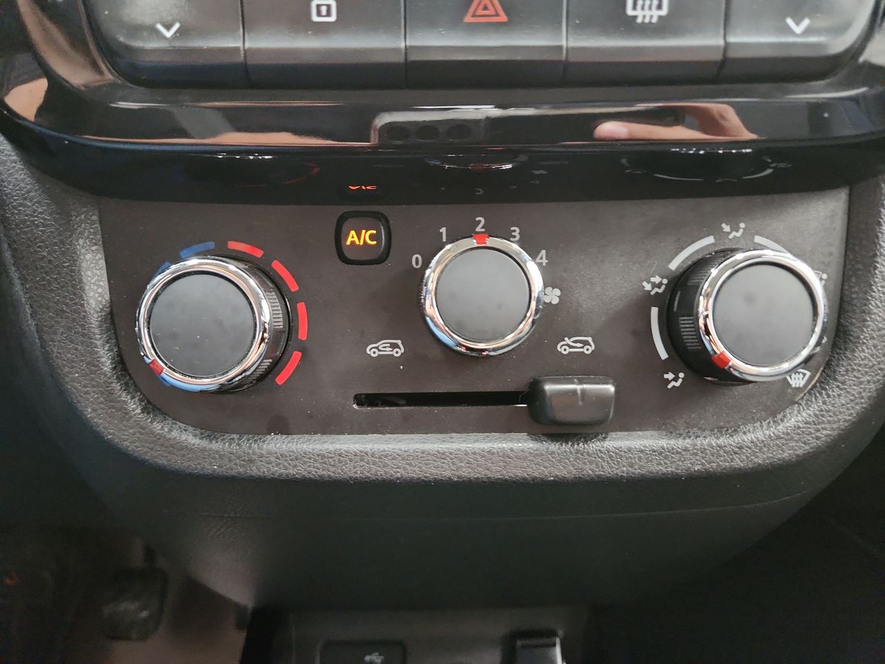 2024 RENAULT KWID BITONO