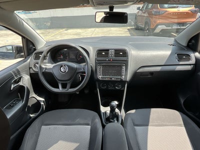 2018 Volkswagen VENTO VENTO COMFORTLINE 1.6L STD 4 PTAS