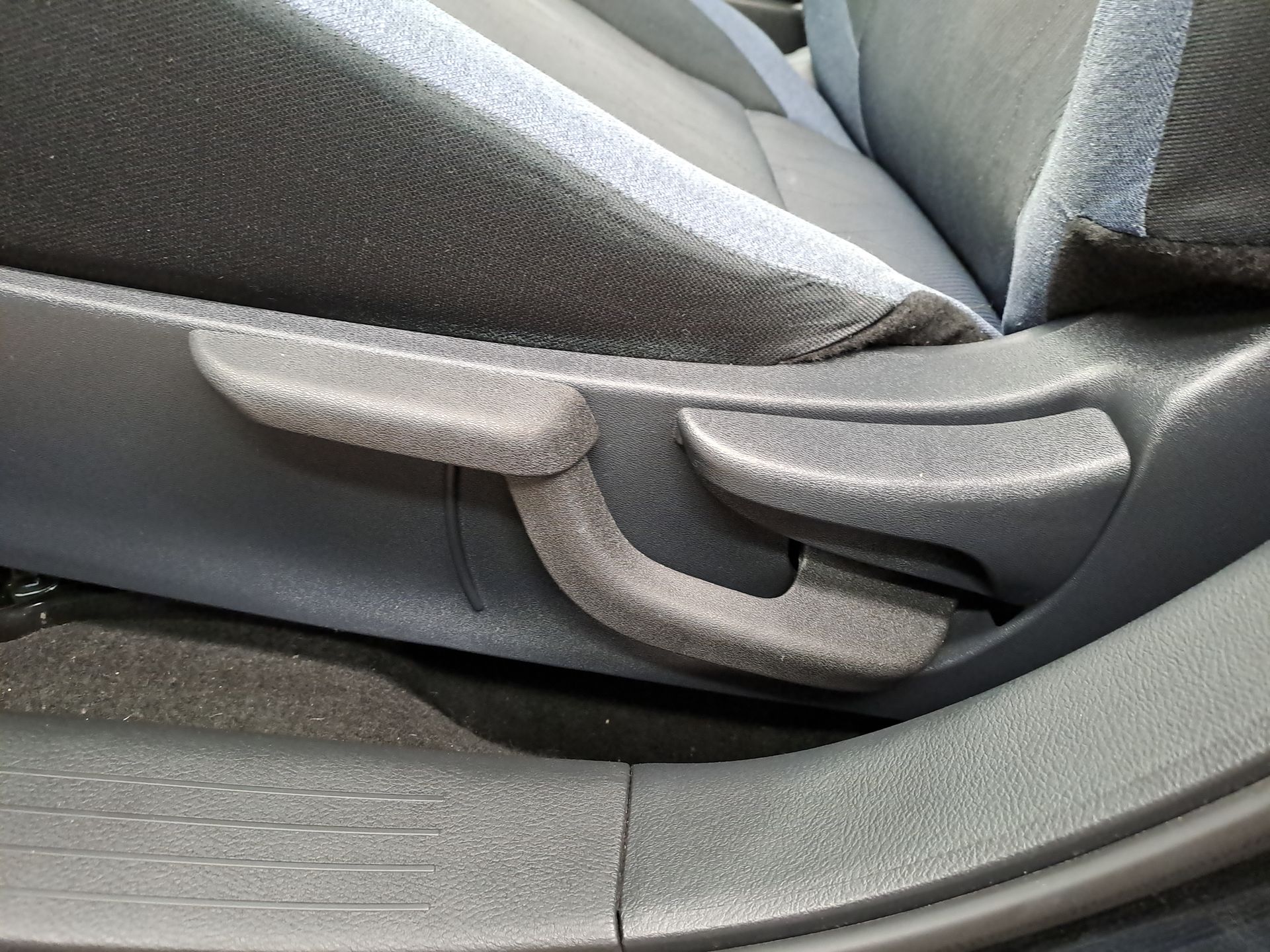 2024 Nissan VERSA ADVANCE MT 24