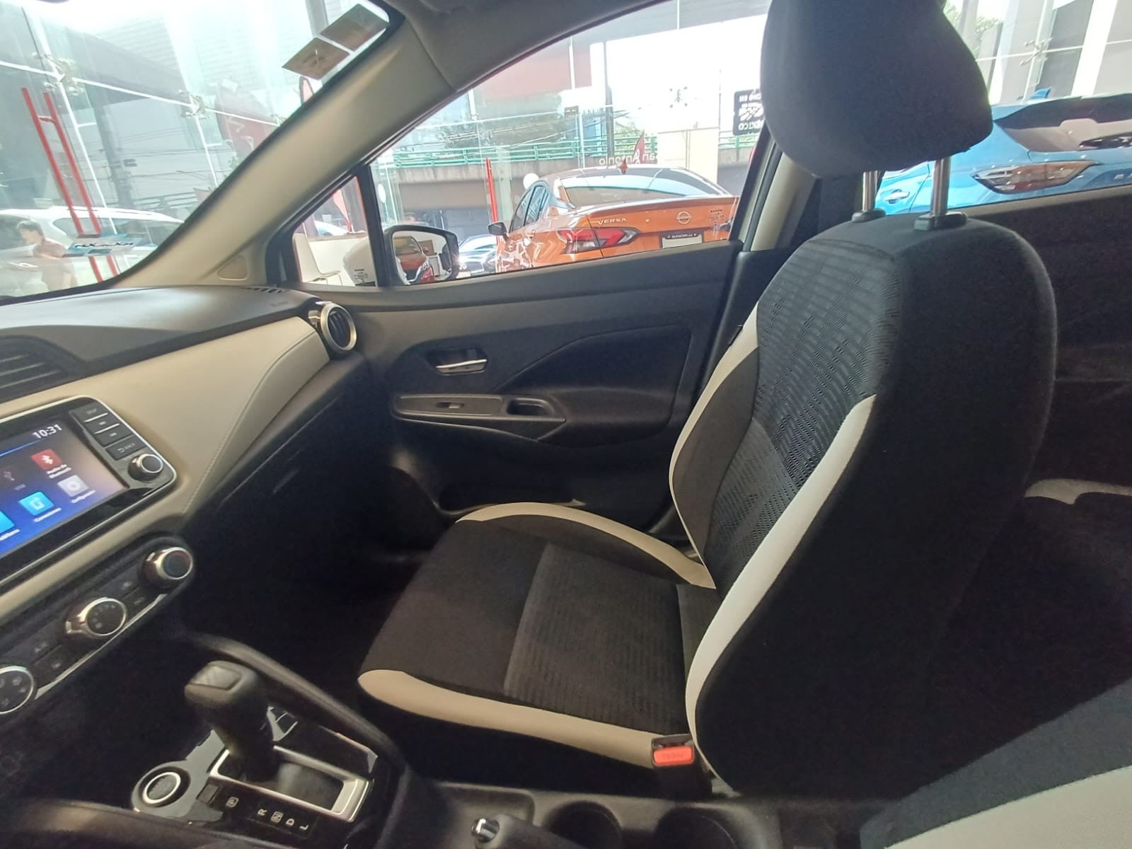 2022 Nissan VERSA ADVANCE CVT 22