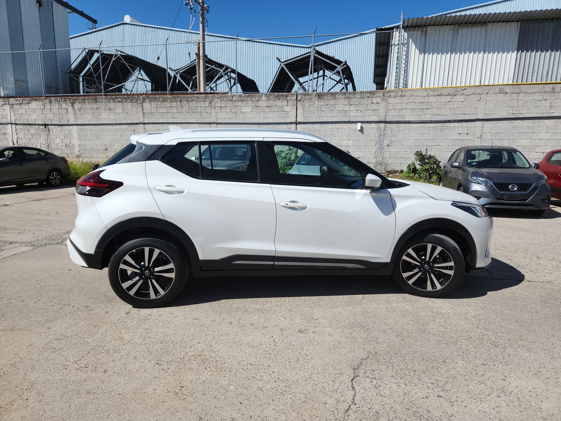 2023 Nissan KICKS ADVANCE 1.6 LTS CVT 23