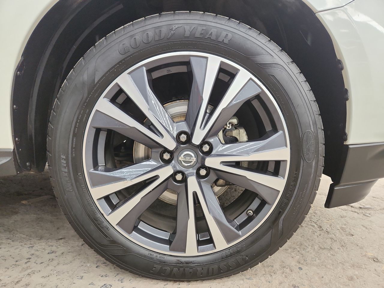 2018 Nissan PATHFINDER EXCLUSIVE