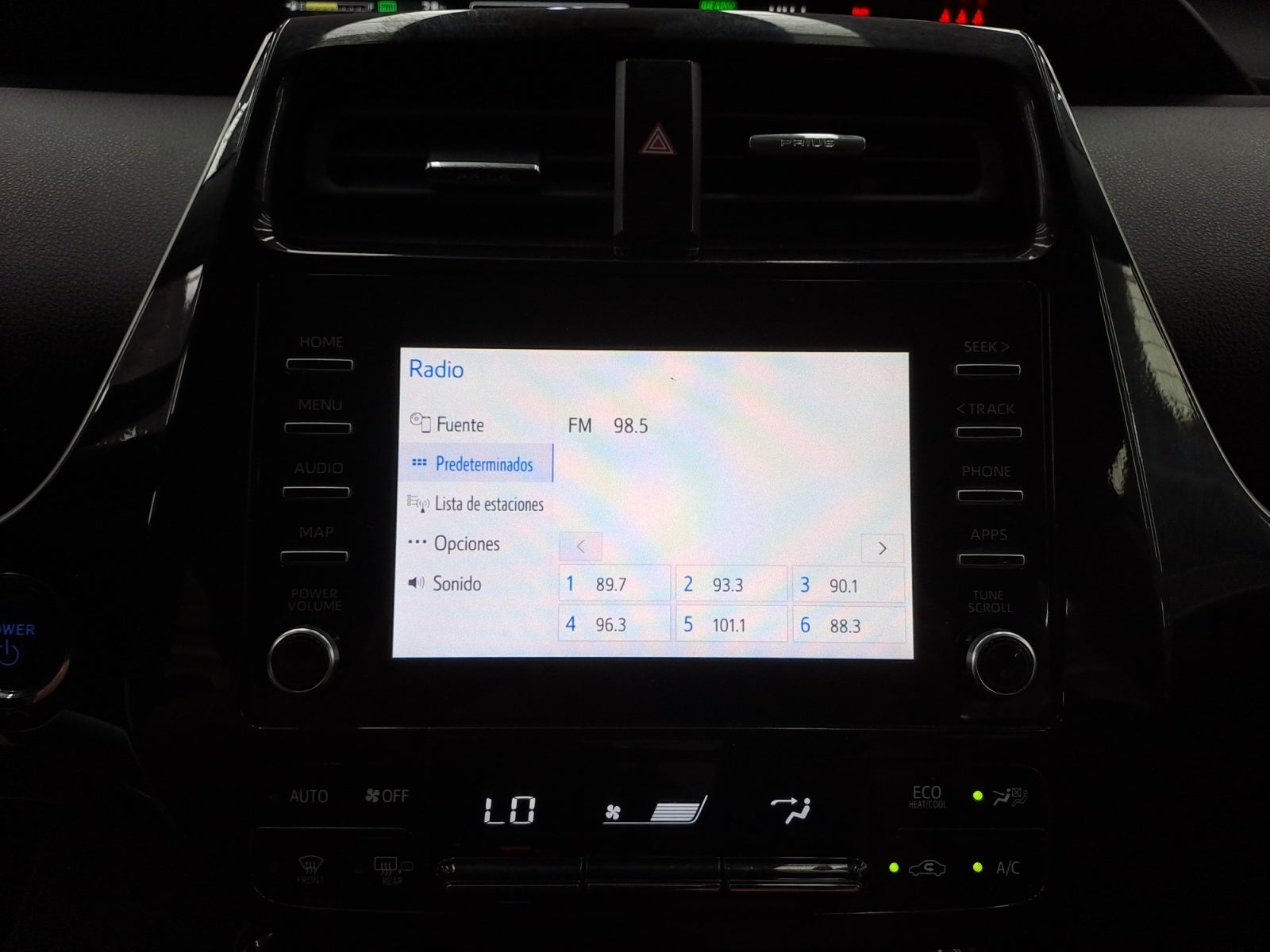 2021 Toyota PRIUS BASE