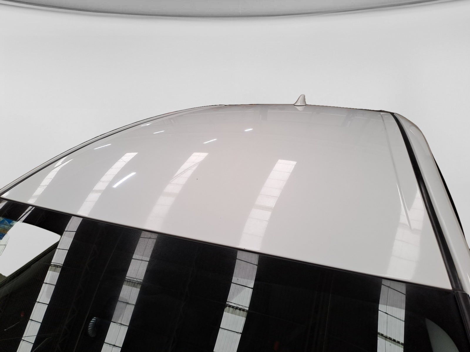 2021 Toyota PRIUS BASE
