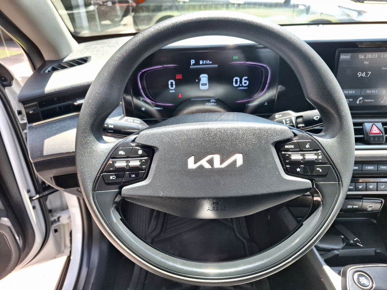 2024 Kia K3 EX AT
