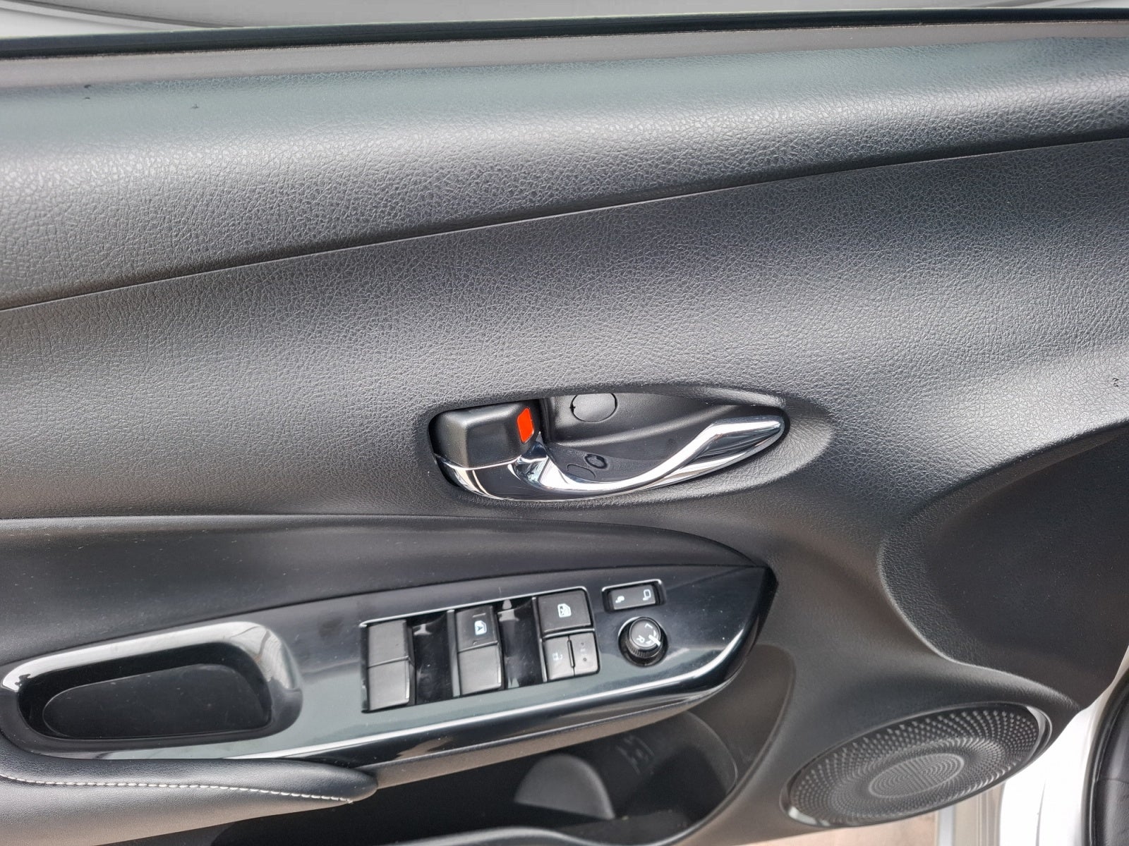 2021 Toyota YARIS S MT