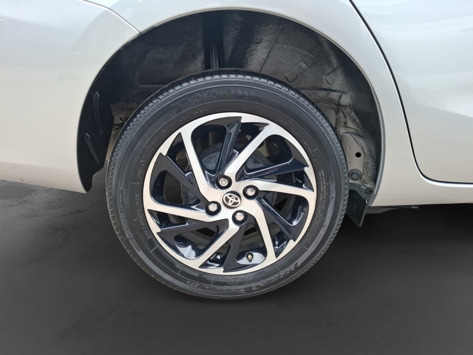 2021 Toyota YARIS S MT